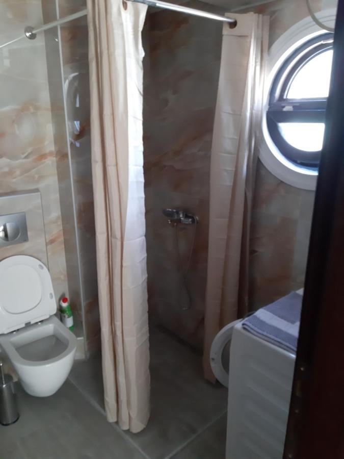 Kosmos Service Apartment City Center 1 With Additional Cost Parking Салоники Экстерьер фото